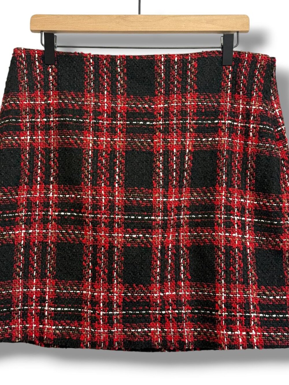 LOFT Plaid Tweed A-Line Skirt Size 10 Old Money Classic Holiday Red Black